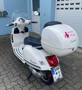 Vespa GTS 300 Yacht Club - VESPA WEIß