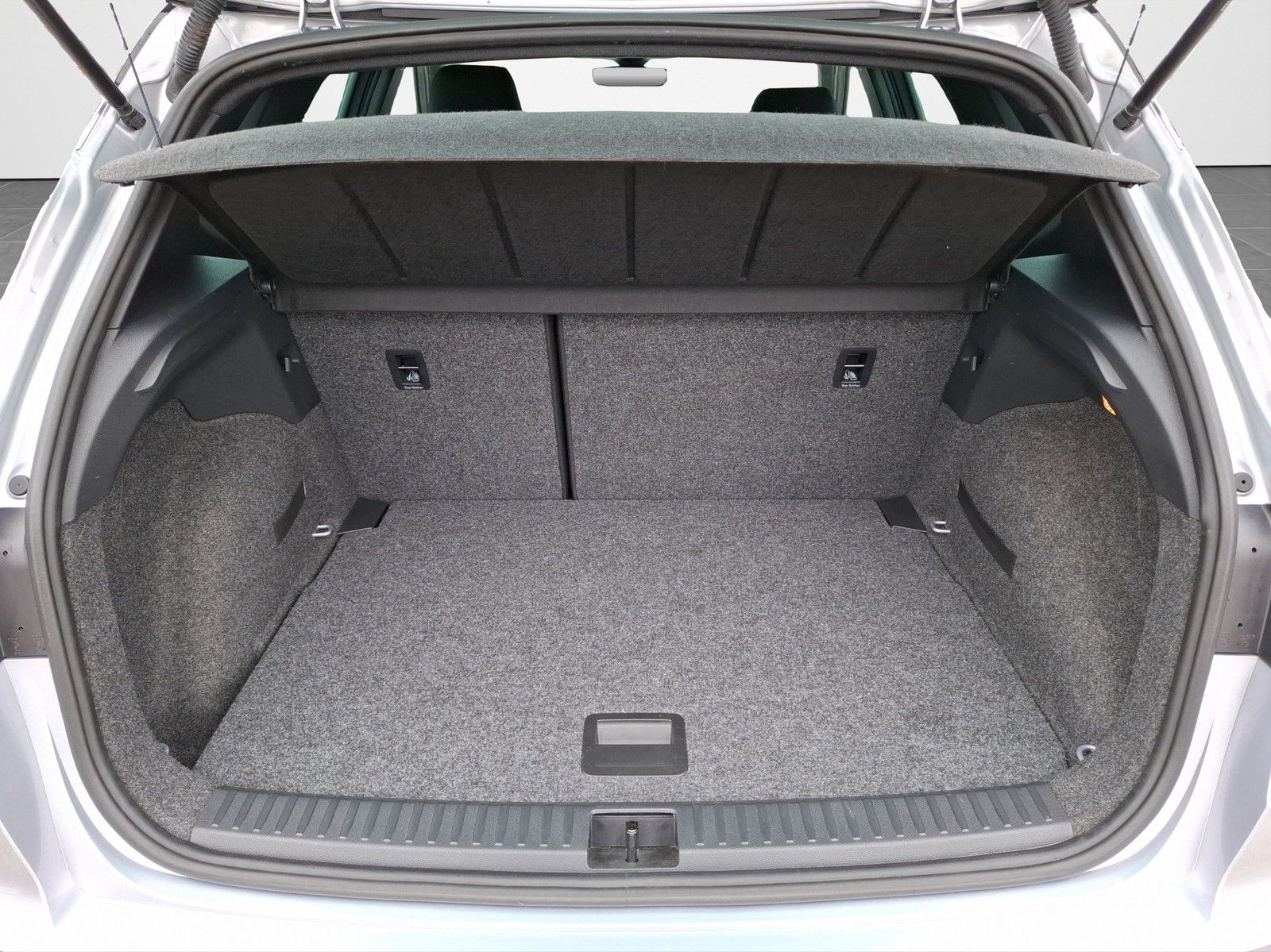 SEAT Arona FR 1.5 TSI DSG / NAVI / LED / ACC / SITZHE - Image 16