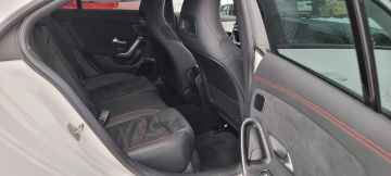 Bild 8 Mercedes-Benz CLA 250 e AMG Line Edition Pano LED