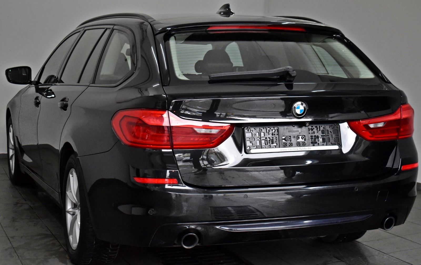 Fahrzeugabbildung BMW 530d xDrive Touring Sport Line T.Leder,Navi,AHK