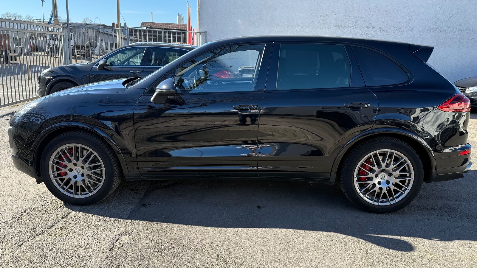 Fahrzeugabbildung Porsche Cayenne Turbo LED/Panorama/AHK/Kamera
