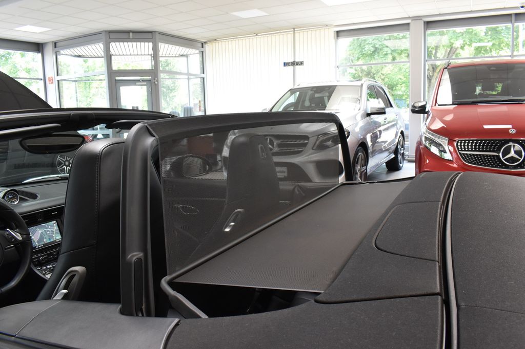 Porsche 911 Carrera 4S Cabrio 50 Jahre Porsche Scheckhe