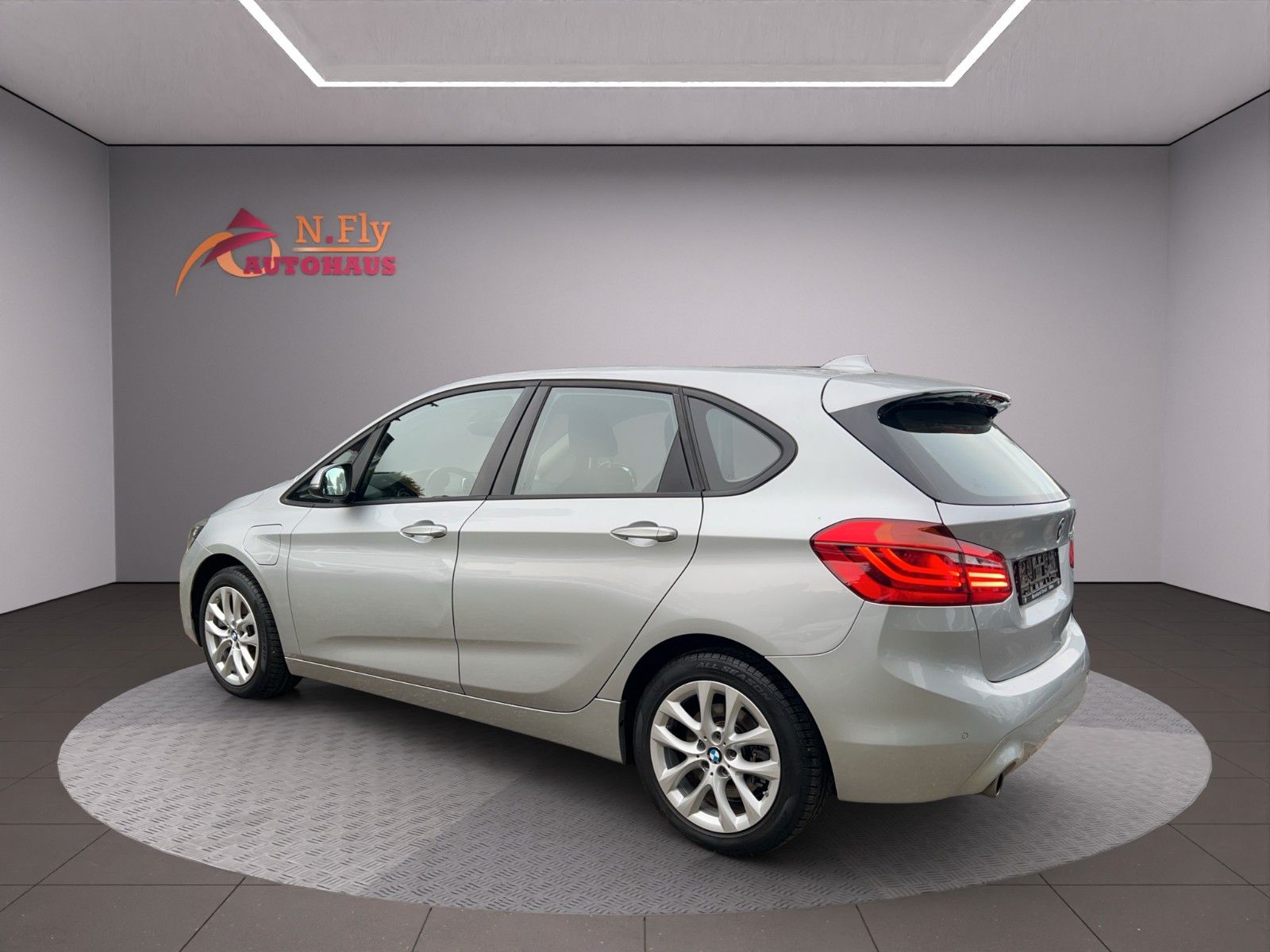 BMW 225 2 Active Tourer 225 xe Advantage imagem 3