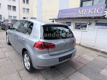 Volkswagen Golf - 9