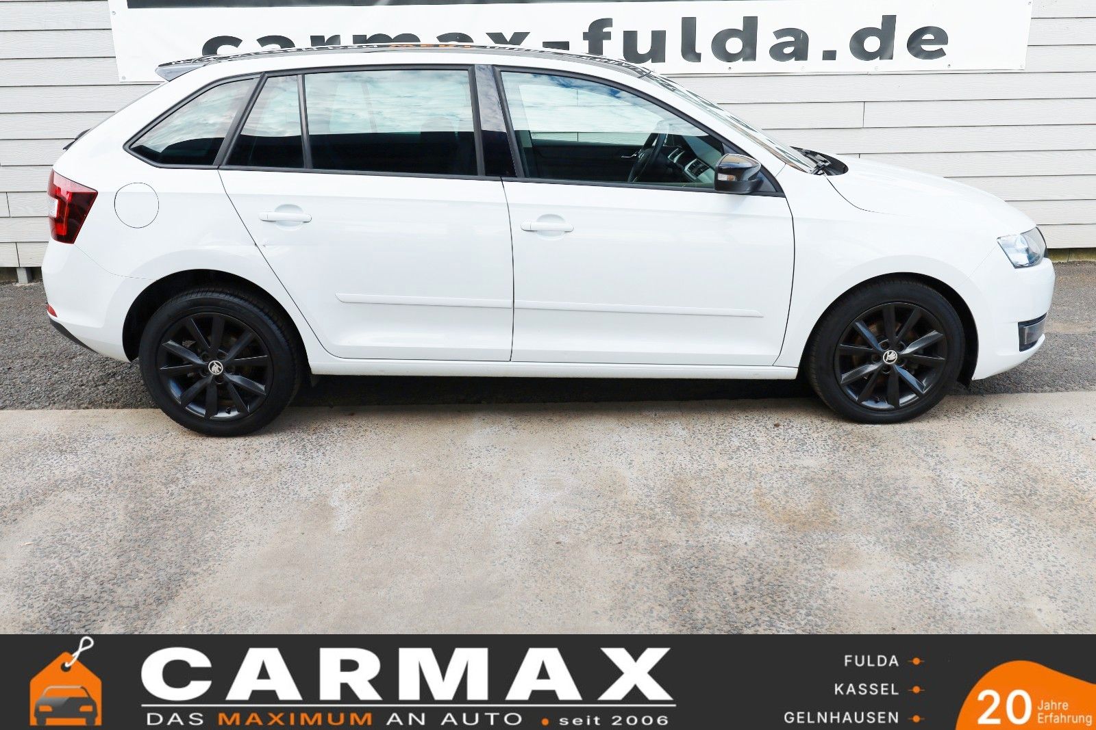 Fahrzeugabbildung SKODA Rapid Spaceback Ambition Navi,Panorama,SH,PDC