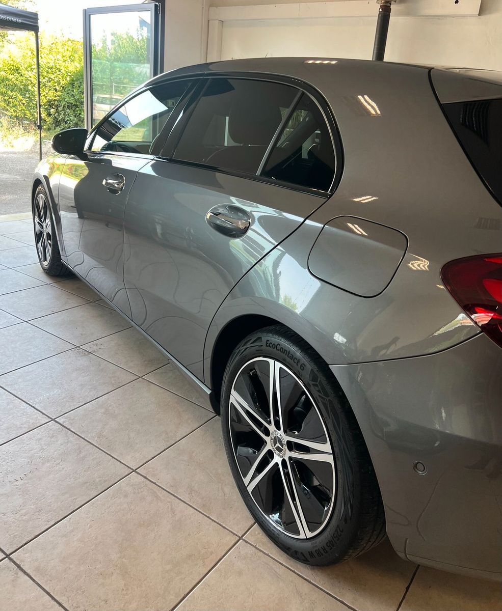 Other Mercedes-benz A 180 d Automatic AMG Line Advance imagem 3
