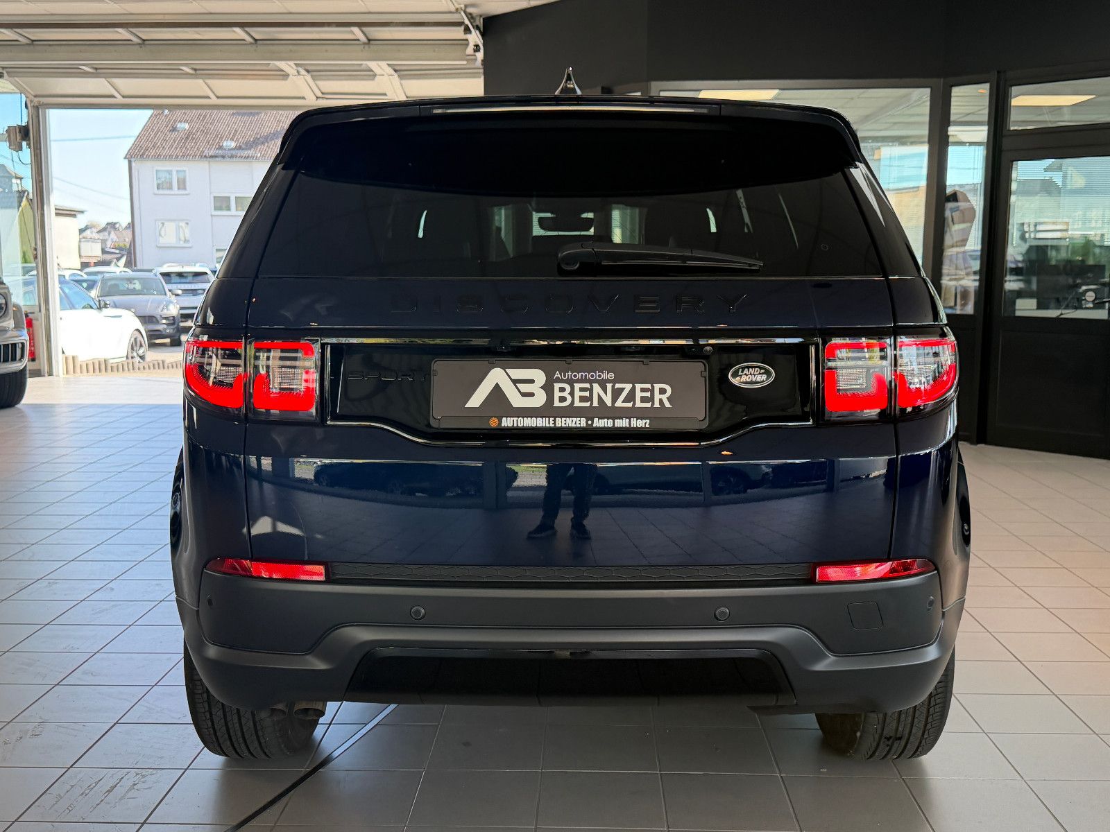 Fahrzeugabbildung Land Rover Discovery Sport S /360°KAM/ACC/NAVI/SHZ/L-HEIZUN