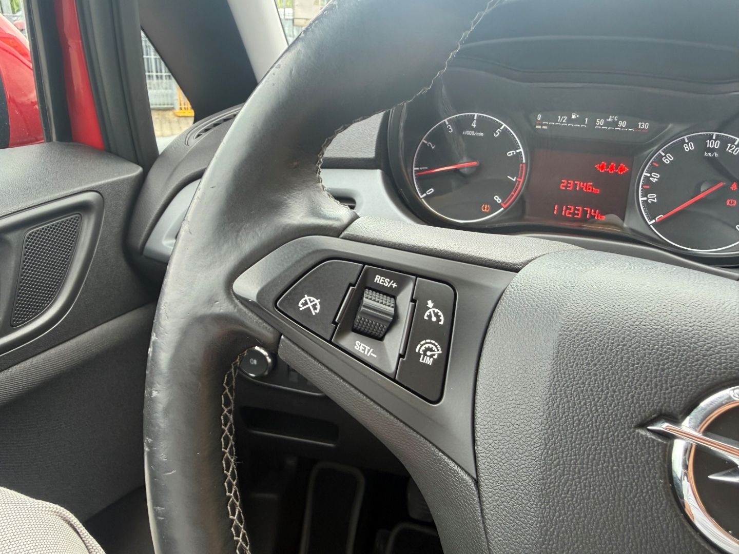 Fahrzeugabbildung Opel Corsa E Edition SHZ+LHZ+PDC