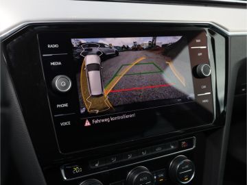 Volkswagen Passat Variant Elegance 1.5 TSI DSG AHK Navi Kam