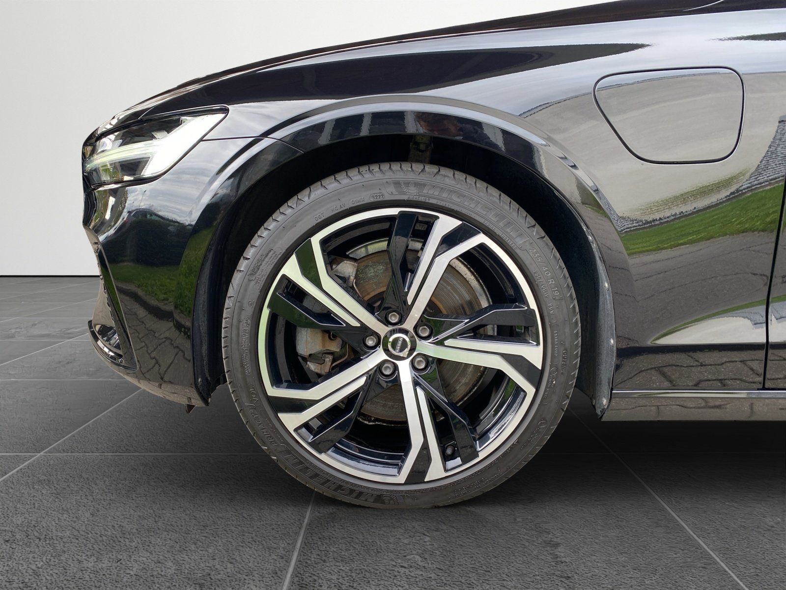 Volvo V60 T8 Plus Dark AWD*AHK*RFK*MMY*SHZ*StHzg* foto 15