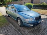 Skoda Octavia 1.6 Ambiente Combi, Sehr gepflegt  - Skoda Octavia aus 2008: Kombi