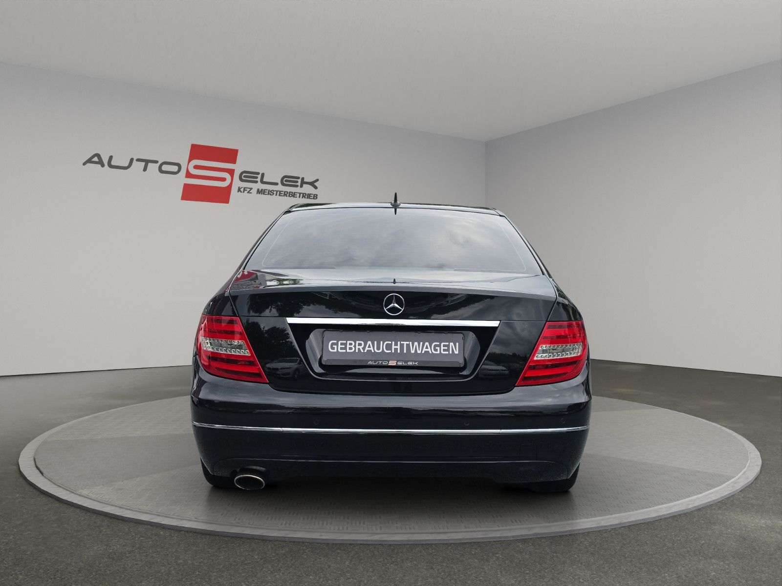 Fahrzeugabbildung Mercedes-Benz C 200 CGI BlueEfficiency AVANTGARDE/AUTOMATIK