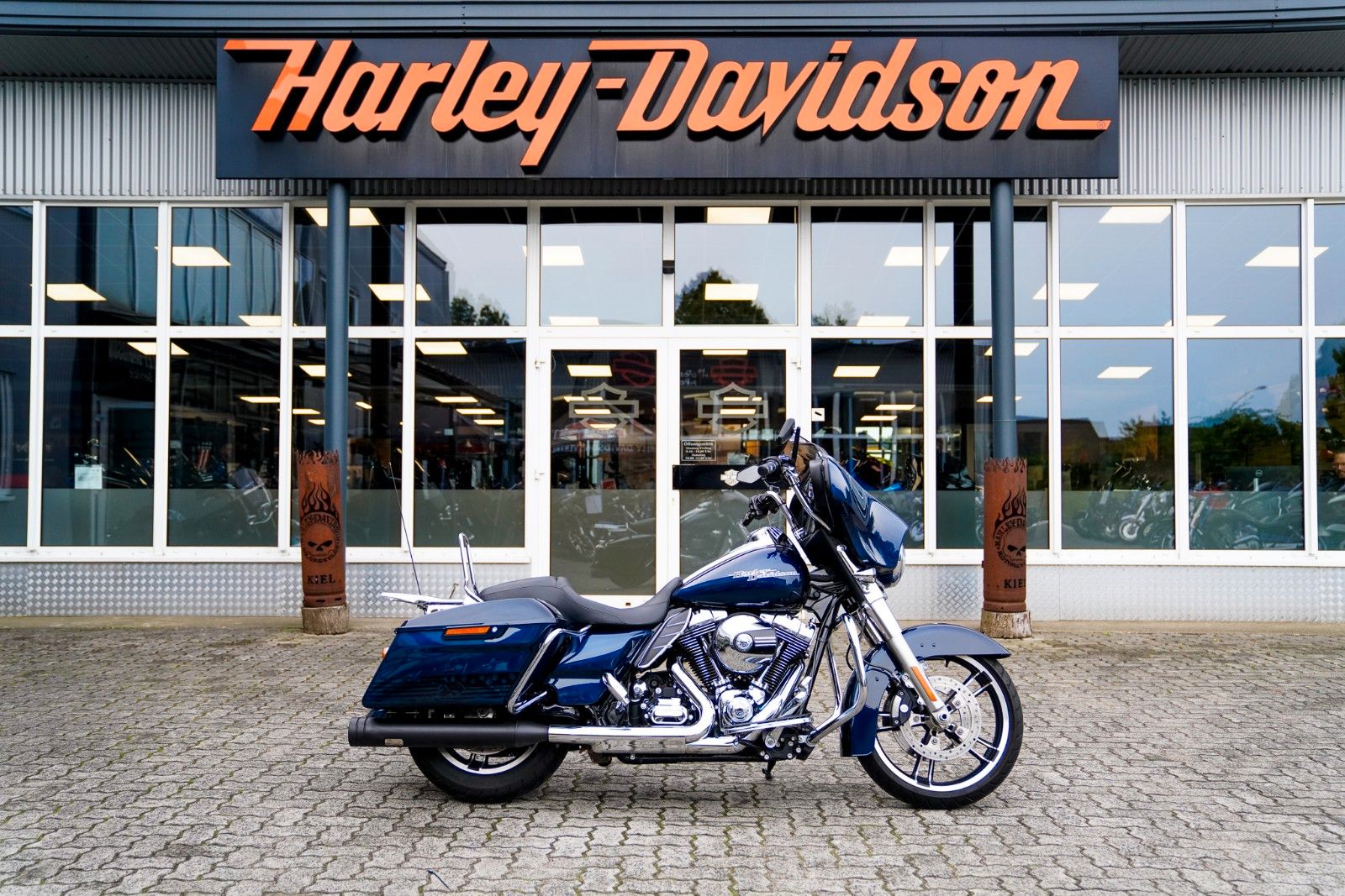 Fahrzeugabbildung Harley-Davidson FLHX Street Glide 103 cui - Jekill -