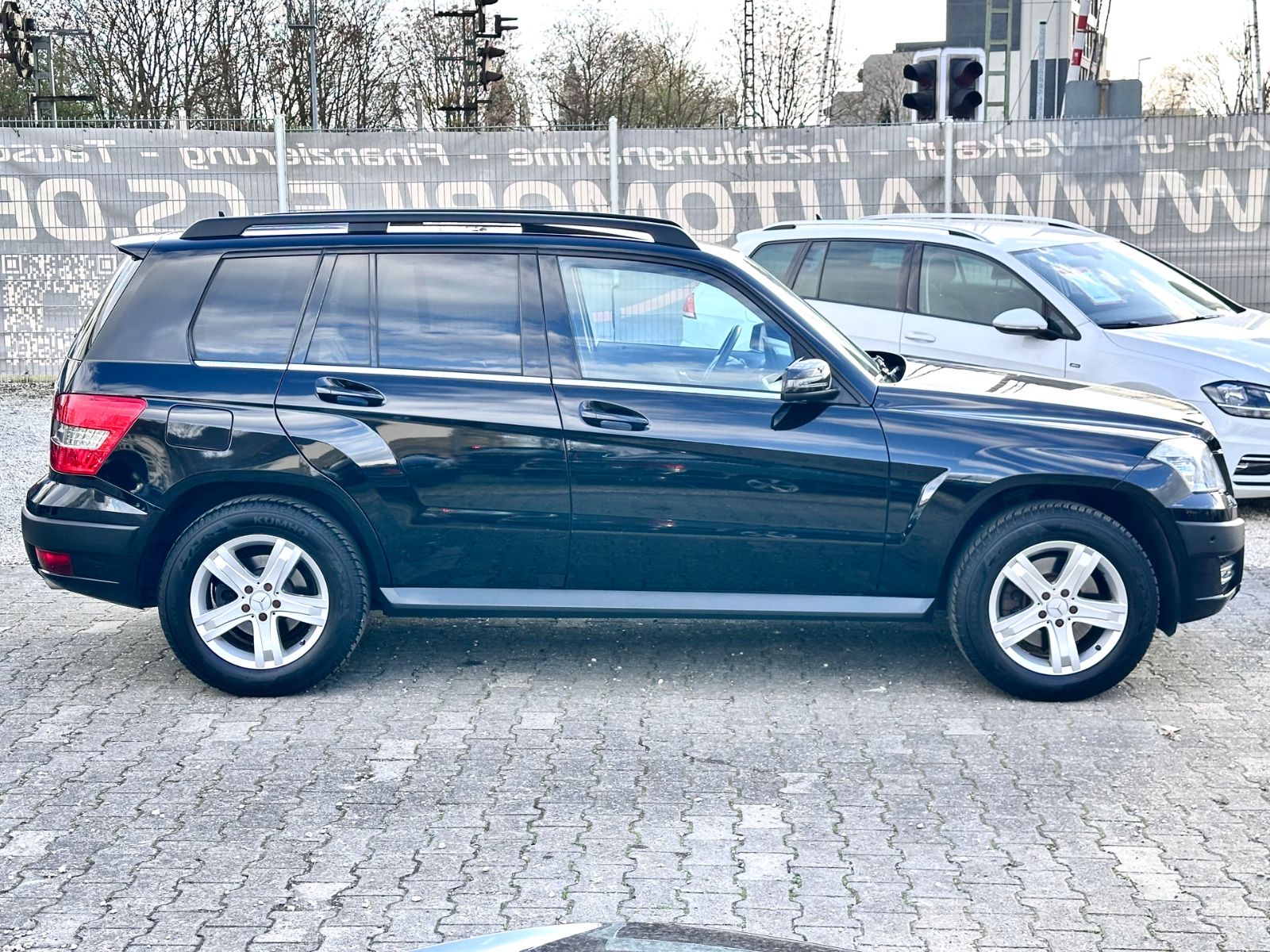 Fahrzeugabbildung Mercedes-Benz GLK 350 4MATIC*PANO+AHK+LEDER*
