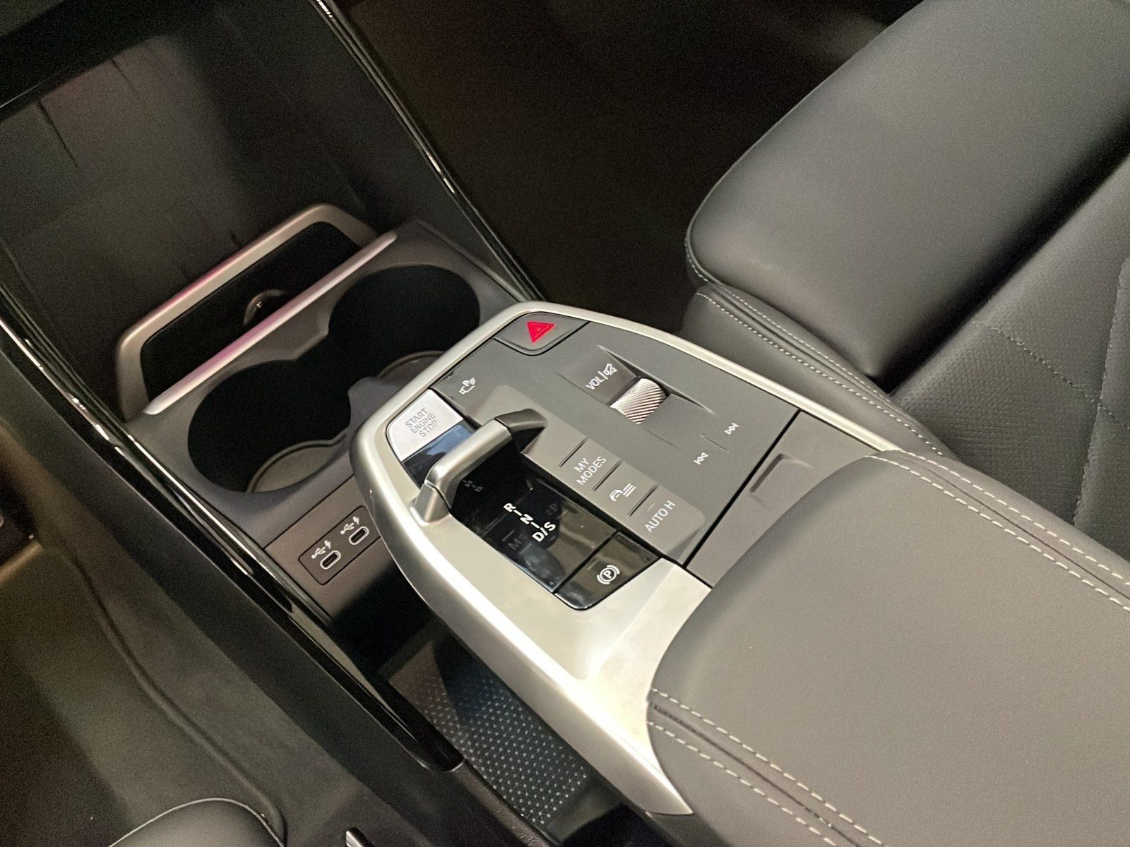 BMW 223 Active Tourer - Bild 13