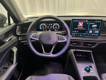 Fahrzeugverkauf 13 Volkswagen Tayron 1.5 eTSI 110 kW Life 7-Sitze AHK