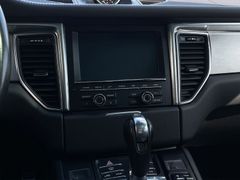 PORSCHE Macan Turbo Lenkradhz. | Panorama | Kamera