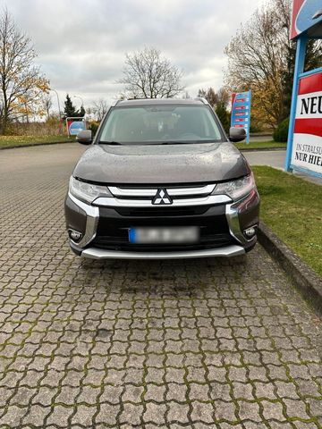 Mitsubishi Outlander 2.2 dci, Tüv neu, Tur...