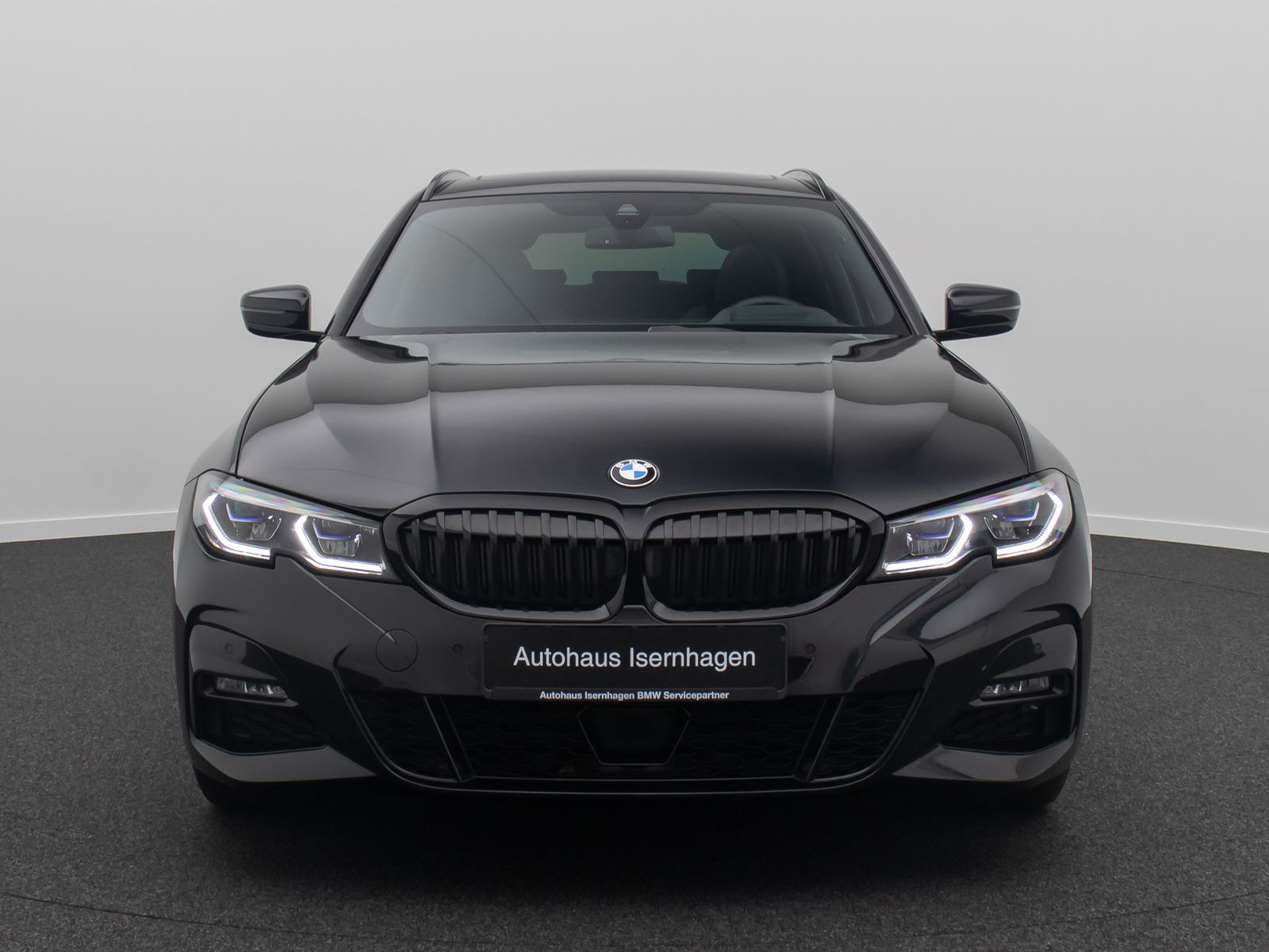 Fahrzeugabbildung BMW 330e M Sport Kamera DAB HiFi Laser Panorama HUD