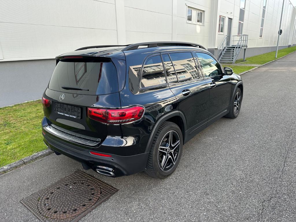 Mercedes-Benz GLB 200