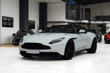 صورة 1 لـ 2017 Aston Martin DB11