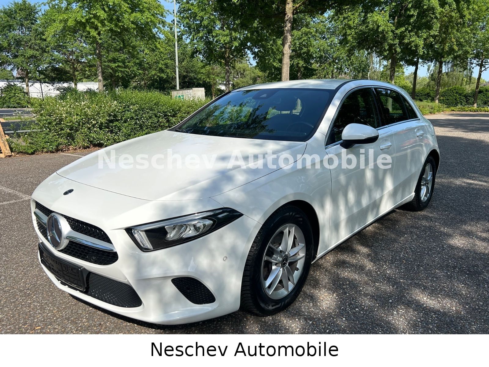 MERCEDES-BENZ A 180 7G-dct Progressive/Leder/LED/Kam/PTS/17"Al