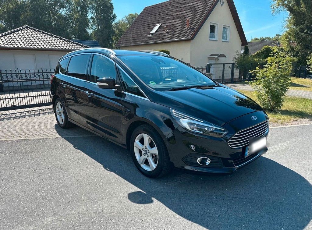 Image of Ford S-Max