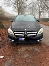 Mercedes-Benz B 200 - - Mercedes-Benz B 200 Gebrauchtwagen in Hamburg