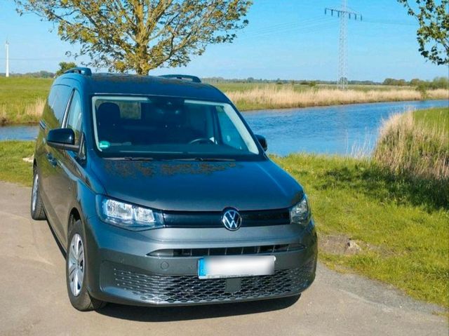 Volkswagen VW Caddy Maxi California mit AHK