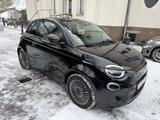 Fiat 500 e Icon 42kWh|KEYLESS|SPUR|1.HAND - Fiat 500e Gebrauchtwagen in Berlin