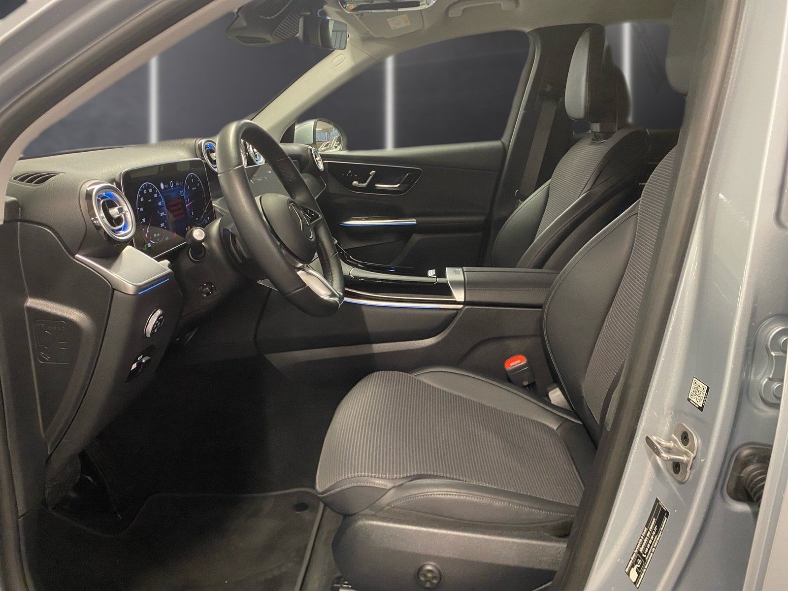 Fahrzeugabbildung Mercedes-Benz GLC 220 d 4M Avantgarde*Distro*360°*Digital*Totw