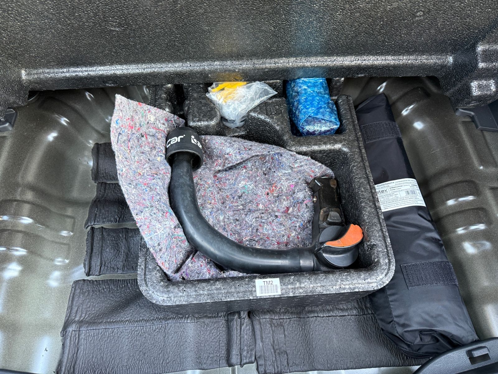 Fahrzeugabbildung Hyundai KONA N LINE 4WD AHK PANO KAM