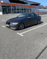 BMW 330d Coupé - - BMW 330 aus 2011: 330d