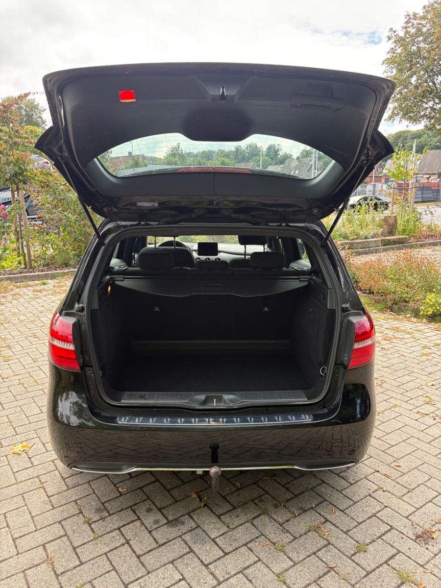 Photo 11 of MERCEDES-BENZ B 180