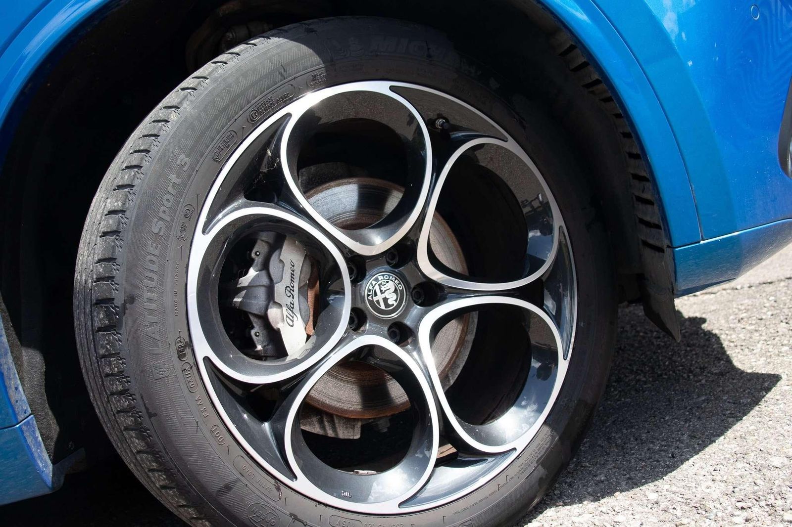 Fahrzeugabbildung Alfa Romeo Stelvio Veloce 2.2D Q4 vom AR Vertragshändler
