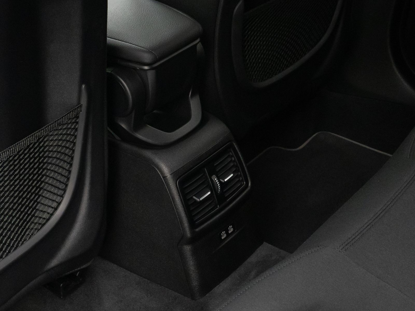 Fahrzeugabbildung BMW X2 sD20i Kamera DAB Komfort HiFi Navi LED Memory