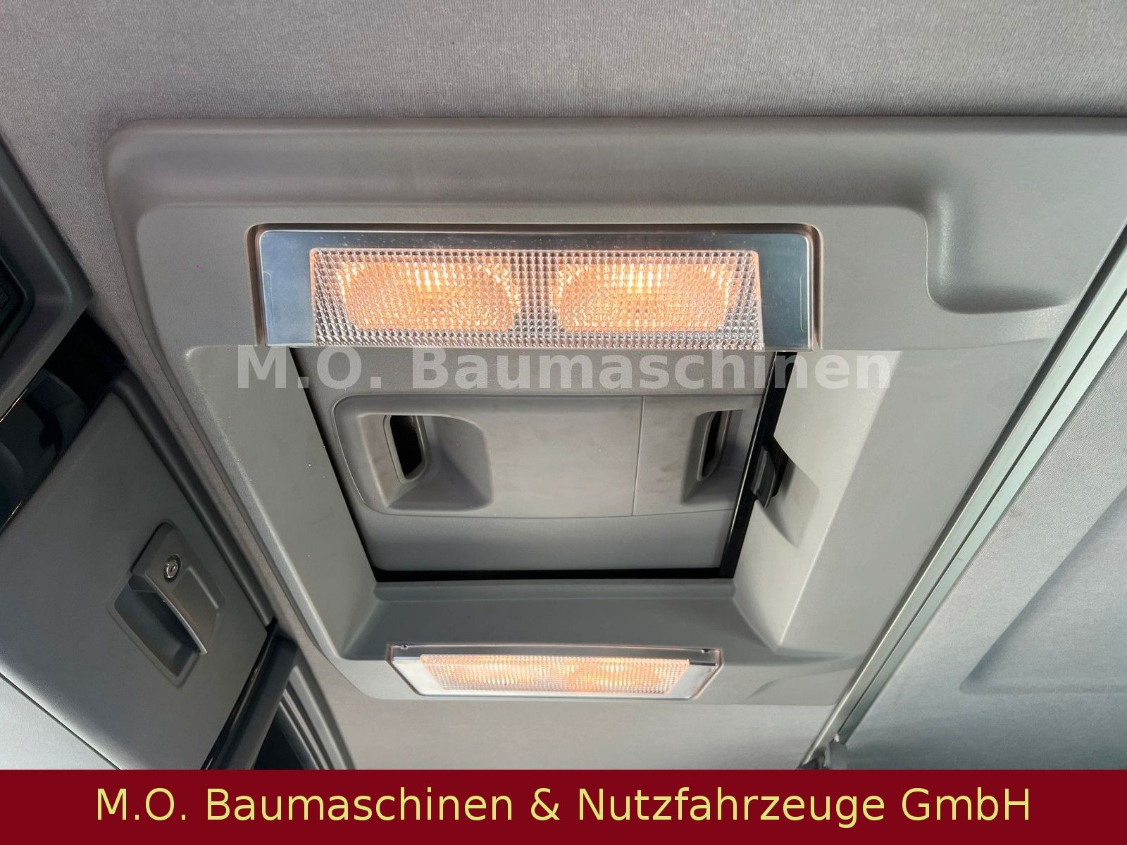 Fahrzeugabbildung Renault C 520/Hiab Multilift XR26Z65 - P- IC2B / 10x4//