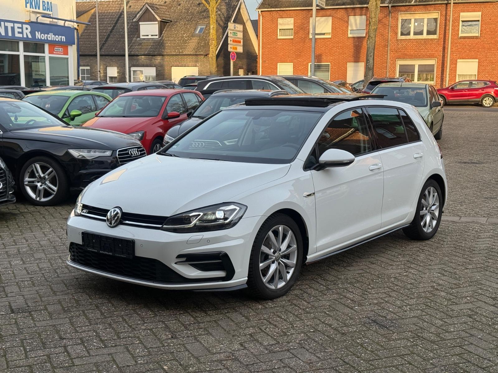 Volkswagen Golf VII Lim. Highline R-Line*PANO*NAVI*SHZ*TEMP