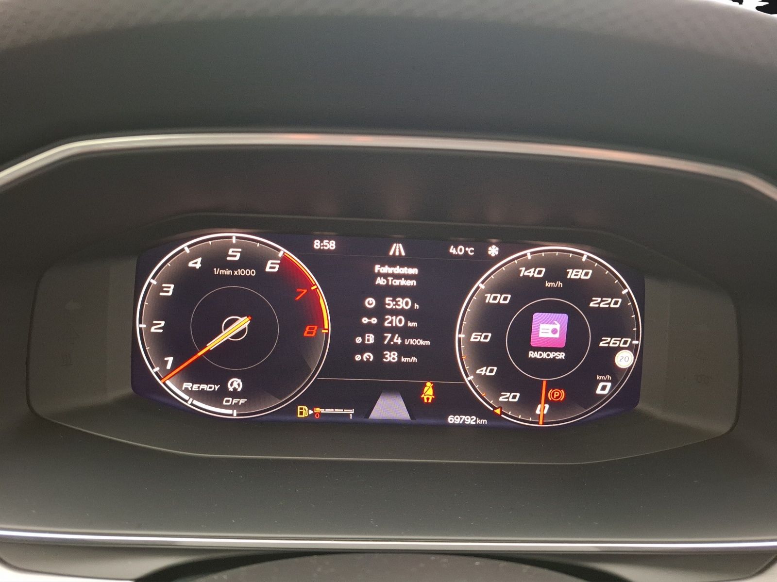 Fahrzeugabbildung SEAT Leon TSI FR LED Navi AID Beats ACC RFK SH 18"