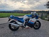 Suzuki GSX R 750 A - SUZUKI 1987 GSX 750