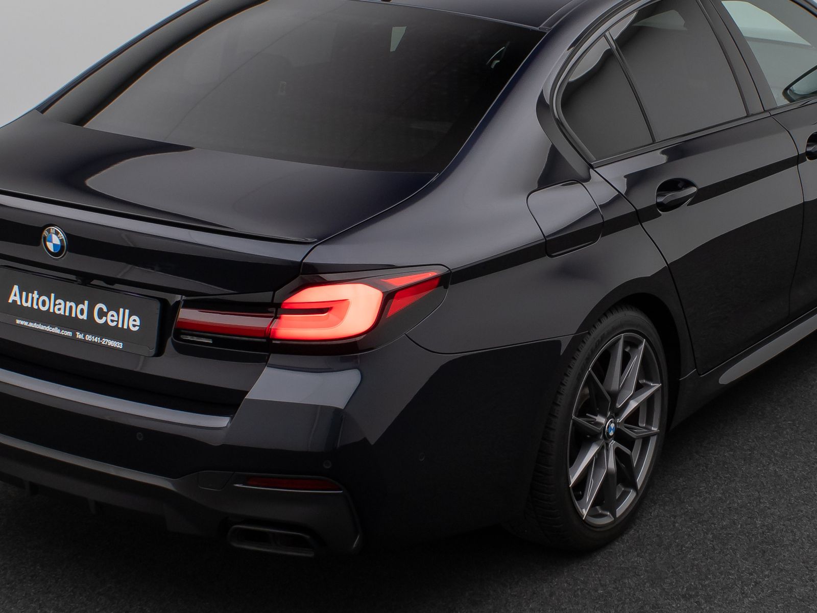 Fahrzeugabbildung BMW M550i xD Kamera Laser HUD DAB H/K 4xKlima Komfor
