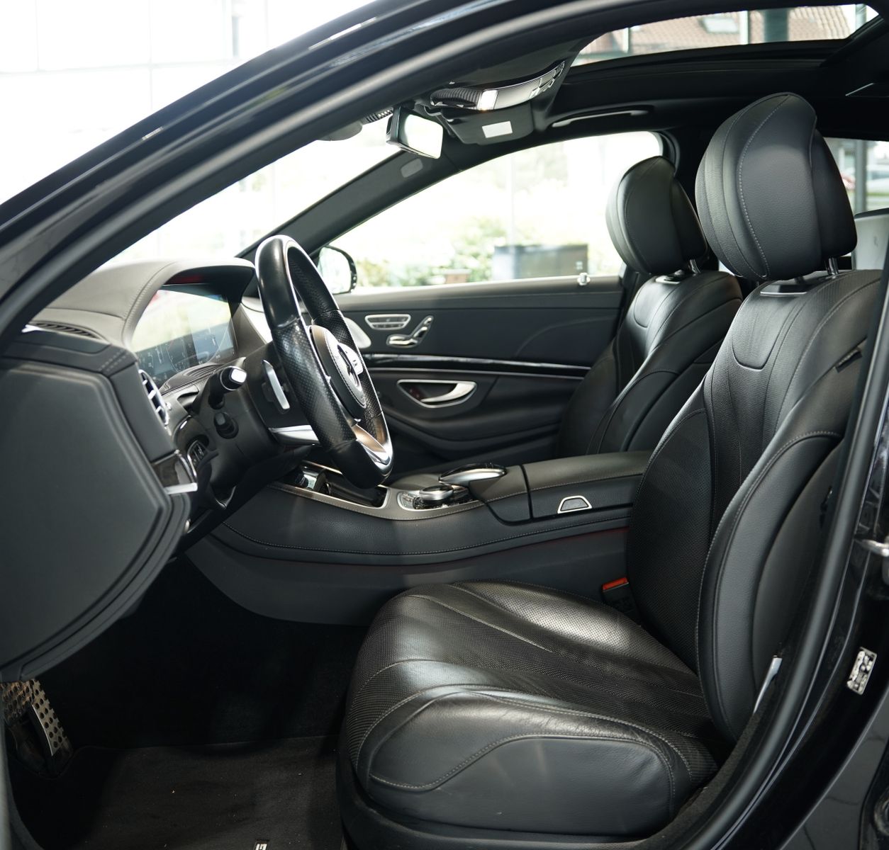 Mercedes Benz S 560