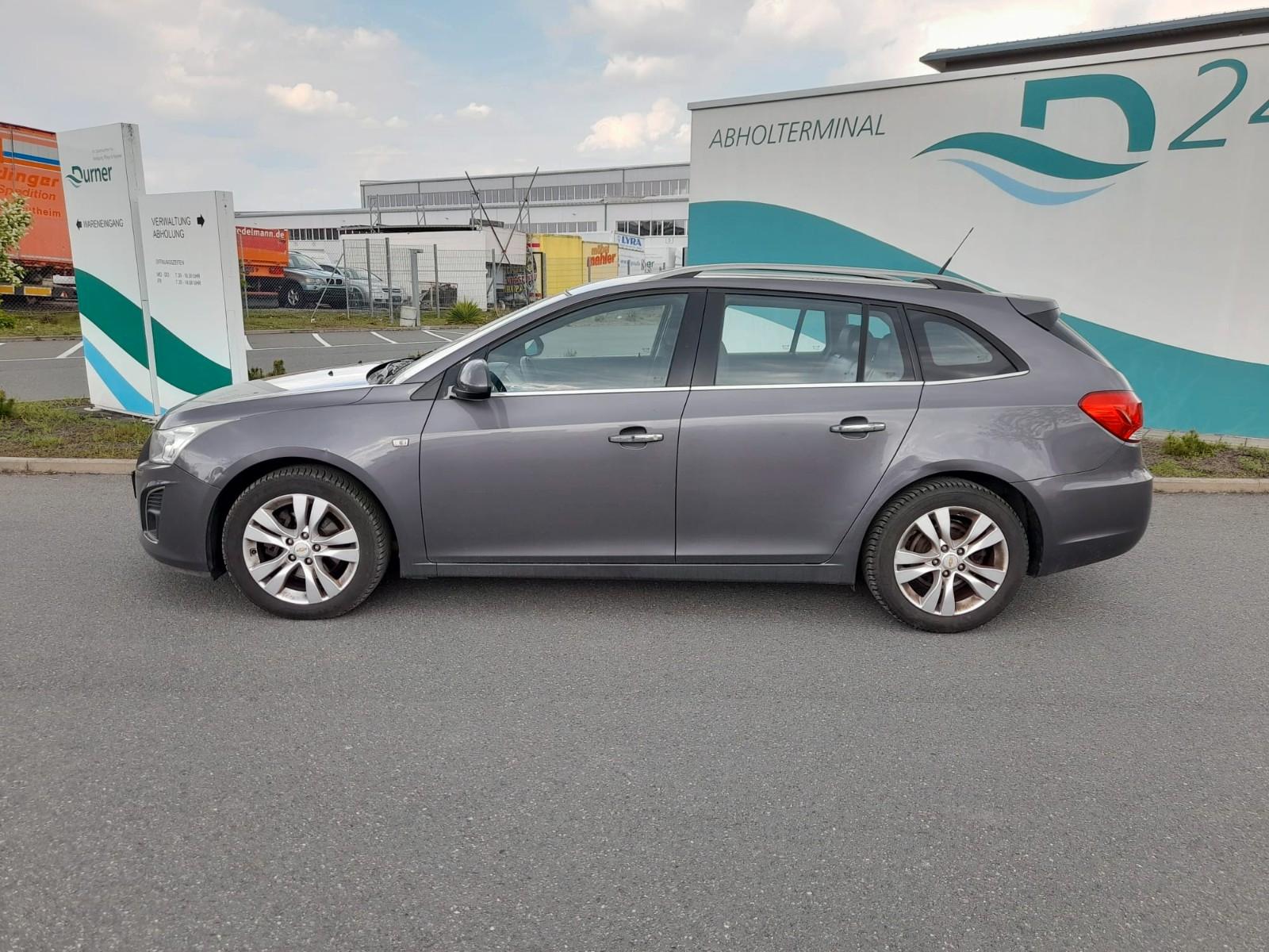 Chevrolet Cruze 2013 — rear view