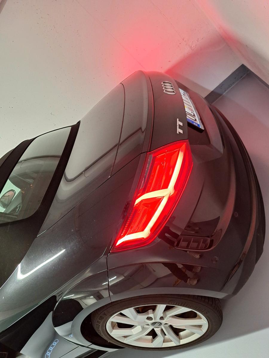 Audi TT 45 TFSI S tronic Roadster -
