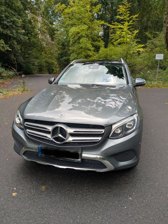 Image of Mercedes-Benz GLC 250