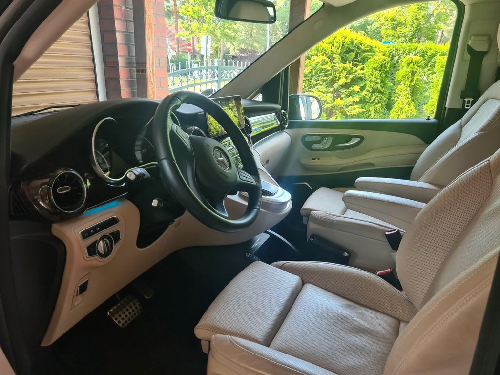 Mercedes-Benz V 300