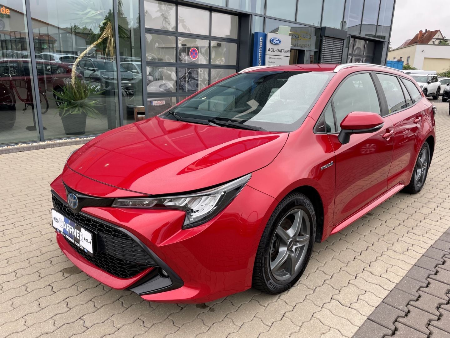 Fahrzeugabbildung Toyota Corolla Hybrid LED Verkehrszeichenerk HeadUpDis
