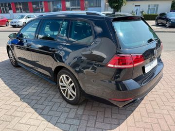 Volkswagen Golf - 11