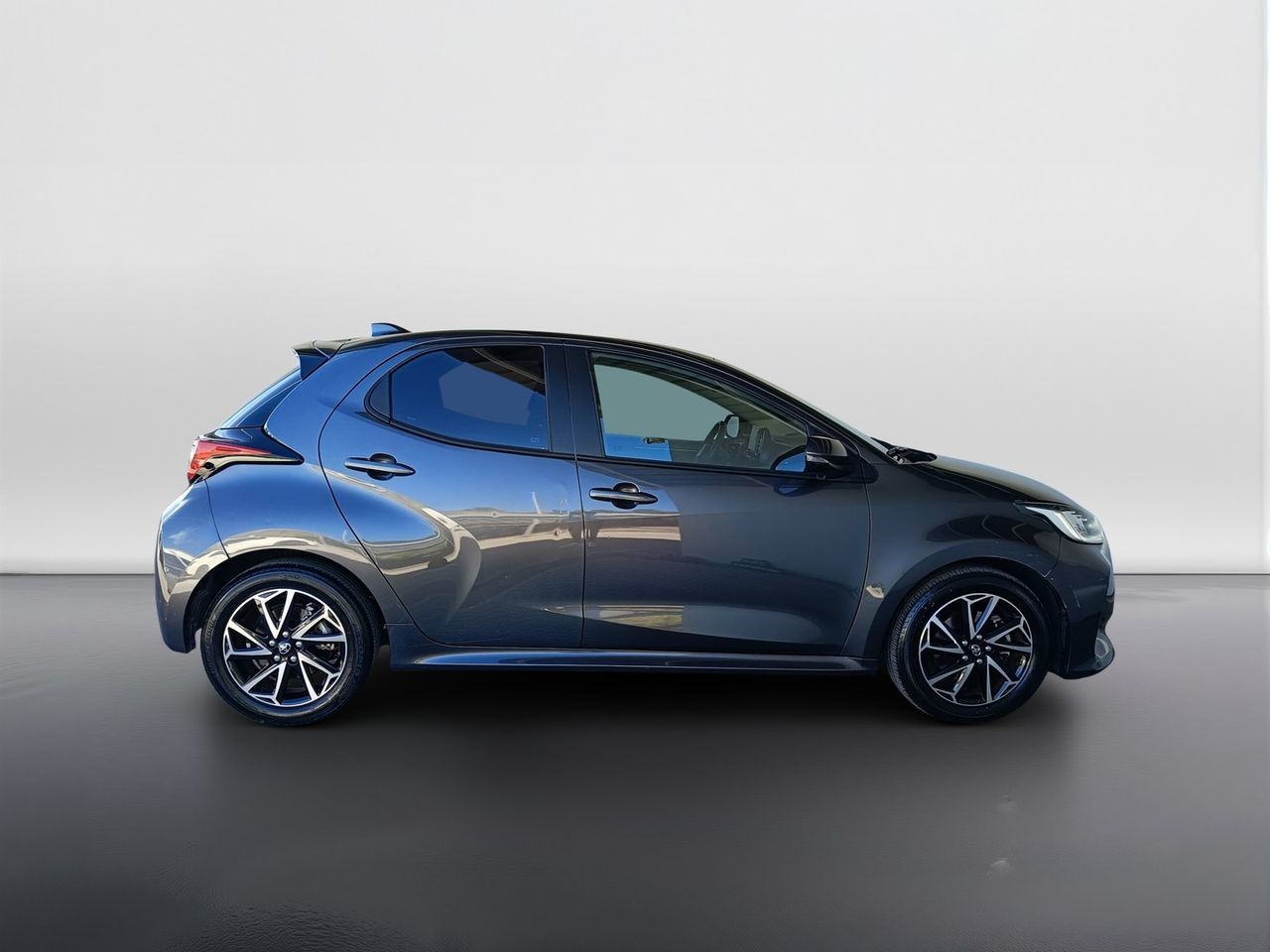 Toyota TOYOTA Yaris - MY'22 imagem 3