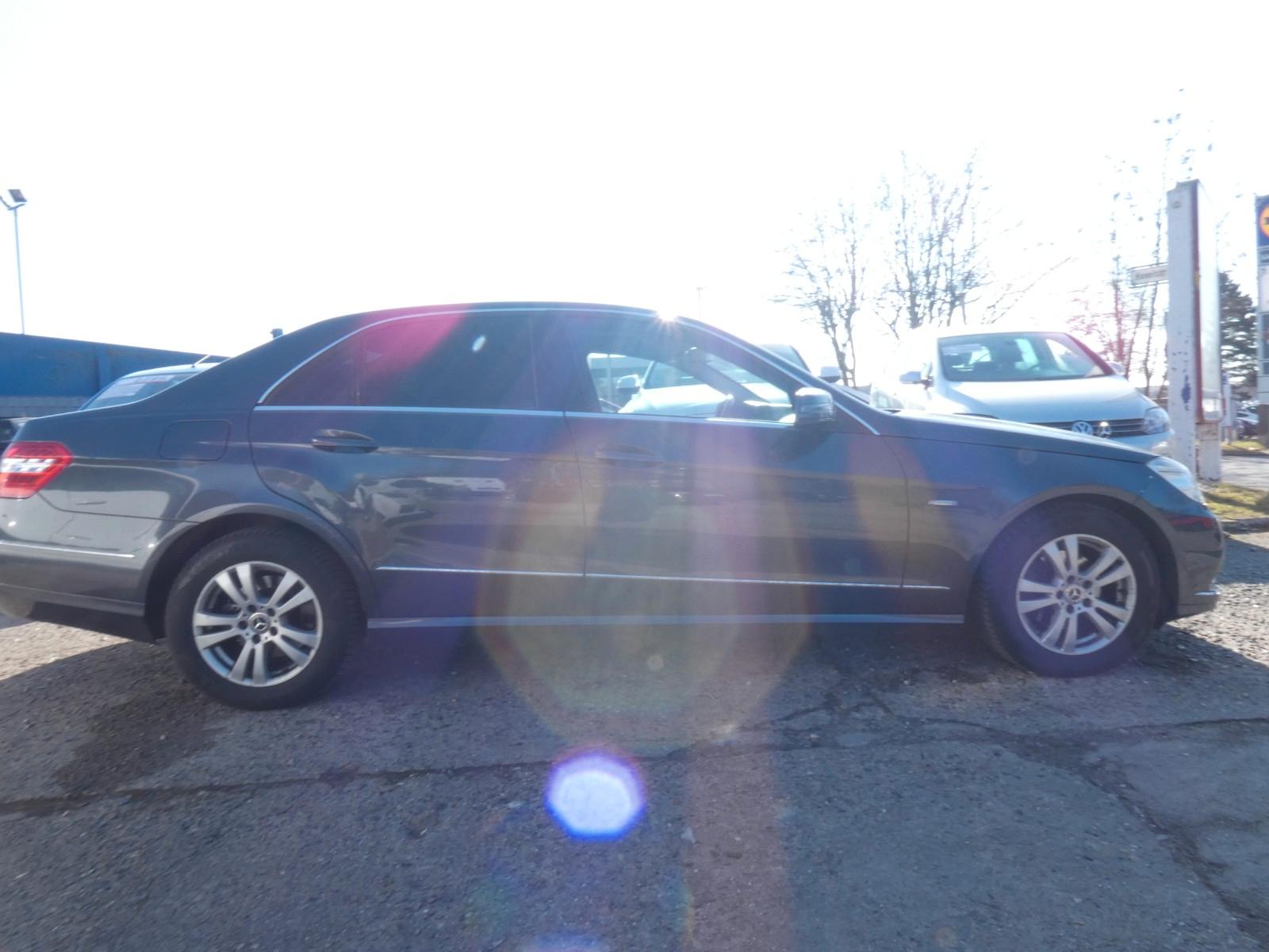 Mercedes-Benz E 220 E Limousine E 220 CDI BlueEfficiency